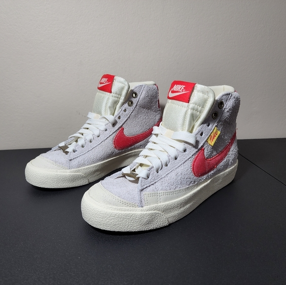 Nike Blazer Mid '77(GS) Premium Shoes Sail Coconut DO7226-100 Youth Size 4Y - Picture 2 of 11